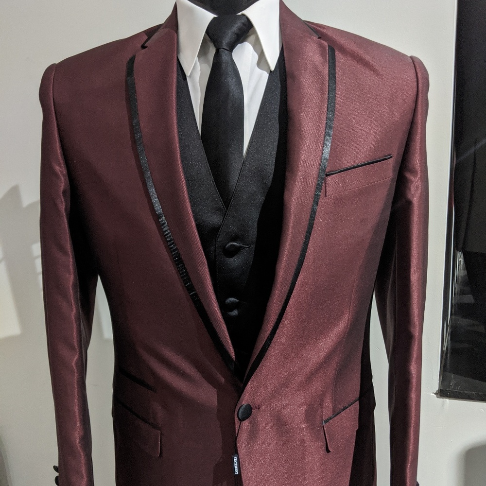 Burgundy Shimmer 3pc Suit